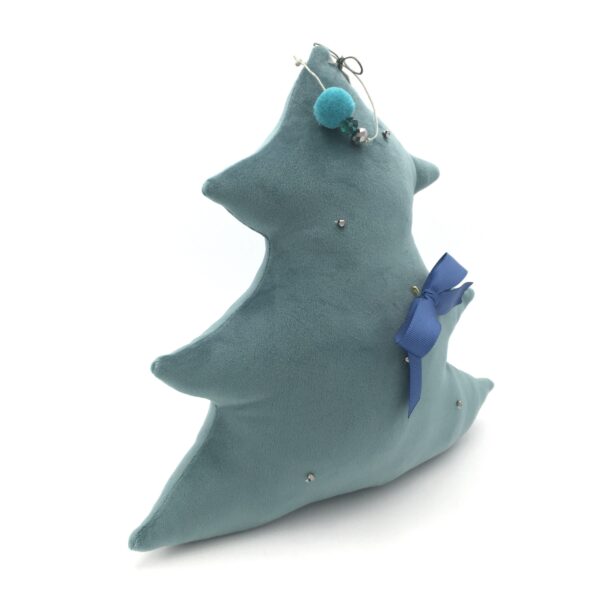 Lucky Charm Large Christmas Tree 2022 - Image 2