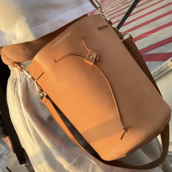 Δερμάτινη Τσάντα Πουγκί Οία vachetta φυσική - Image 9