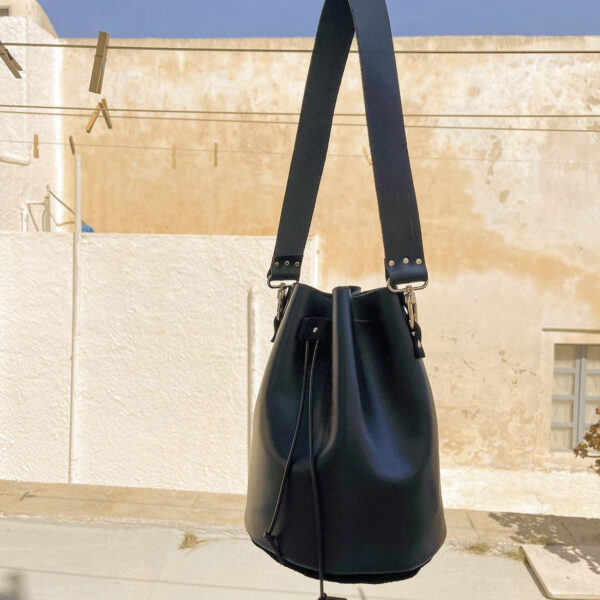 Leather Bucket Oia black - Image 6